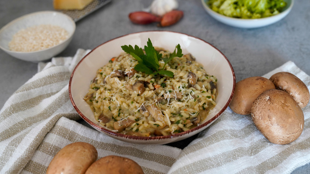 Rezeptbild für Pilzrisotto mit Parmesan