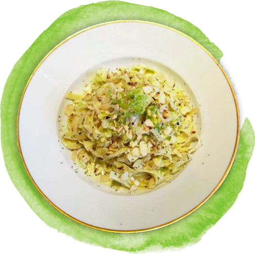 Wirsing-Pasta mit Thymian-Sahnesoße und Parmesan