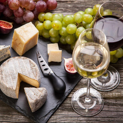 Produktfoto zu Wein und Käse des Monats