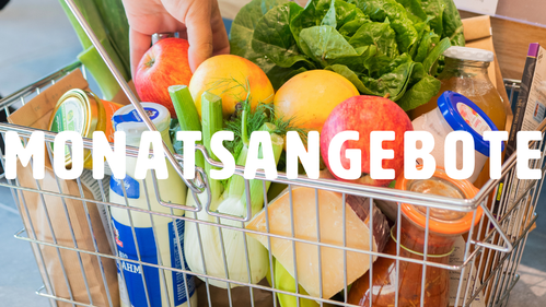 KI generiert: Ein Einkaufskorb voller Lebensmittel; Text: "MONATSANGEBOTE".