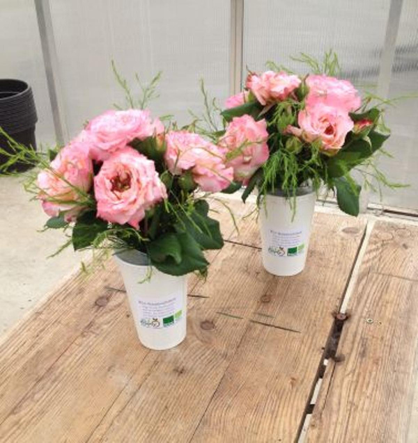 Produktfoto zu Rosenstrauß, duftend & frisch