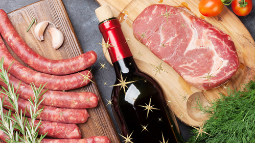 KI generiert: Das Bild zeigt einen Stall mit einer braunen Kuh und einem liegenden Kalb auf Stroh. Oben im Bild steht der Schriftzug "ANGUS-RINDFLEISCH".