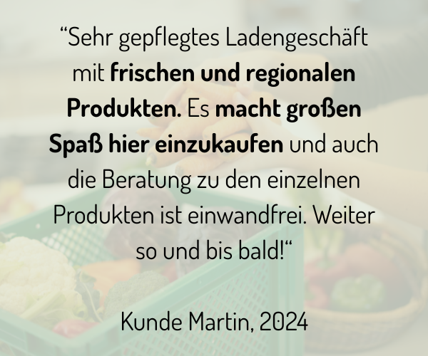 KI generiert: Ein Zitat über ein Geschäft mit frischen Produkten. Text: "Sehr gepflegtes Ladengeschäft mit...Kunde Martin, 2024."