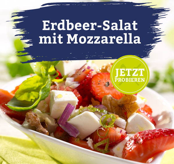 KI generiert: Ein Erdbeer-Mozzarella-Salat in einer Schüssel. Text: "Erdbeer-Salat mit Mozzarella. JETZT PROBIEREN".