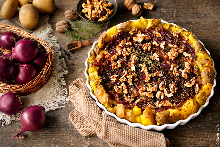 Kartoffelkuchen mit Balsamicozwiebeln