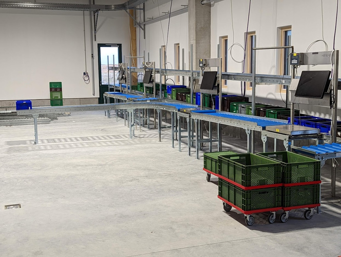 Packstraße im Neubau