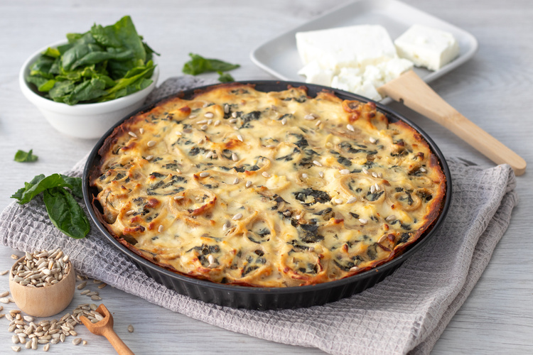 Spinat-Pfannkuchen-Auflauf mit Parmesan-Haube