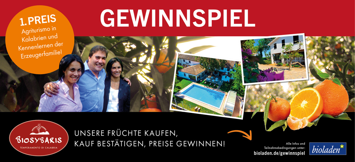 KI generiert: Das Bild bewirbt ein Gewinnspiel, bei dem der Hauptpreis eine Reise nach Kalabrien zum Kennenlernen der Erzeugerfamilie ist. Es zeigt Fotos von Personen, Landschaften und Orangen, die das Thema der Kampagne unterstreichen.